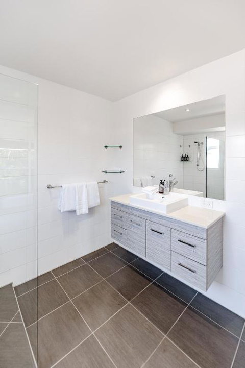 Riverside Noosa Sanctuary, Steps To Gympie Terrace - Northern Rivers Accommodation 1