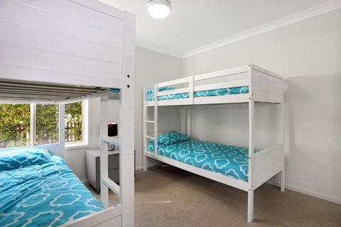 Riverside Views Hawks Nest - Northern Rivers Accommodation 3