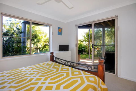 Riverside Views Hawks Nest - Northern Rivers Accommodation 2