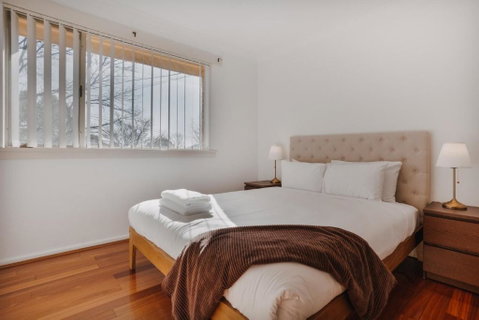 Restful Canberra Retreat In Spacious Terrace Home - Northern Rivers Accommodation 3