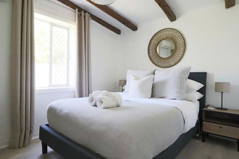 Rustic Chic 200 Metres From CBD - Northern Rivers Accommodation 3