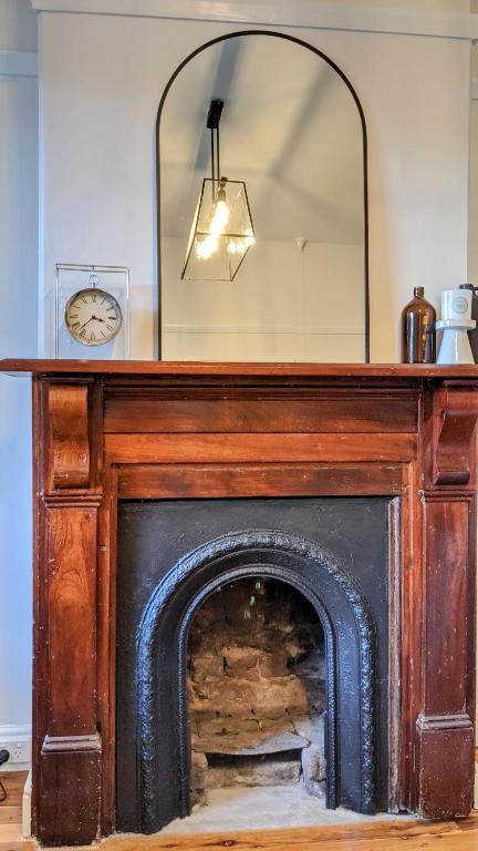 Roseland Cottage - CBD Heritage - Northern Rivers Accommodation 1