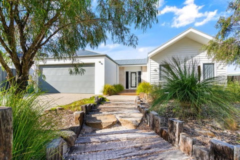 Ryze N Shine I Private Properties - Northern Rivers Accommodation 0