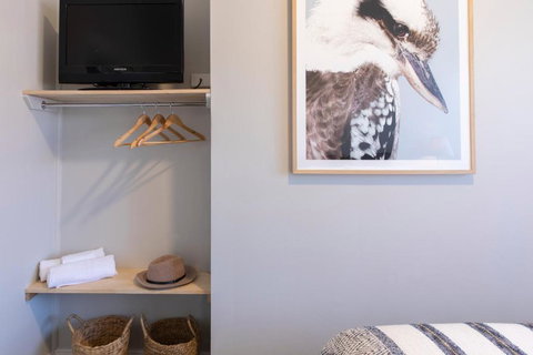 Robertson Public House And Kitchen - Northern Rivers Accommodation 1