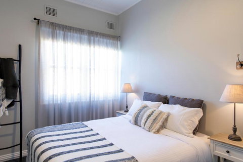 Robertson Public House And Kitchen - Northern Rivers Accommodation 2