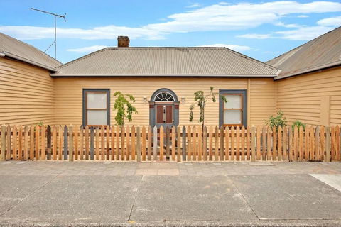 Robinson Cottage - Northern Rivers Accommodation 0