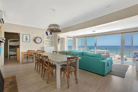 Rocklands Palm Beach Front - Northern Rivers Accommodation 2