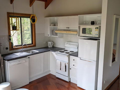 Romantic Cabin Escapes Barrington Tops - Lorikeet - Northern Rivers Accommodation 3