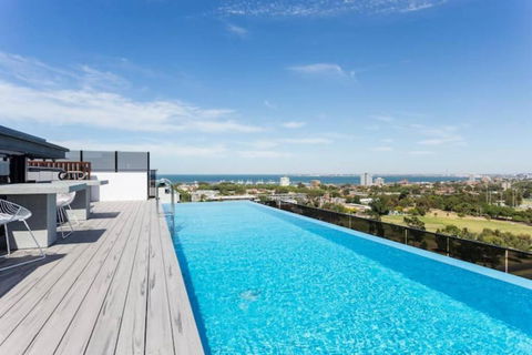 Rooftop Infinity Pool - St Kilda Luxury - Northern Rivers Accommodation 0