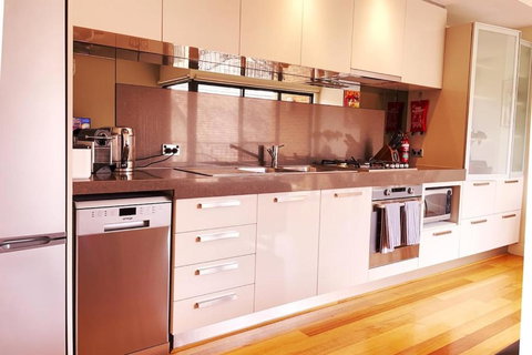 Rooftops On Henrycentre Of West End Cafes - Northern Rivers Accommodation 3