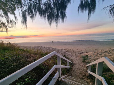 Rosalynda- Luxury Beachfront 3 BR Townhouse - Northern Rivers Accommodation 0