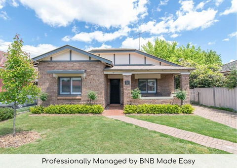 Rose Hill On Hamer, 1940s Charming Cottage Near Cook Park - Northern Rivers Accommodation 0