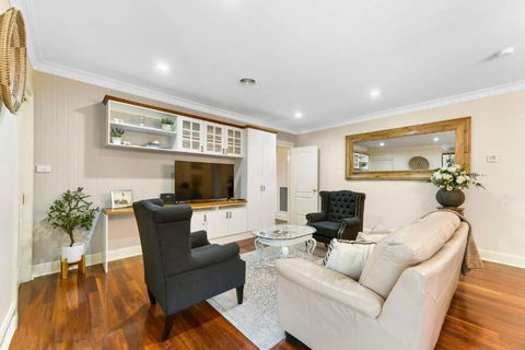 Roselawn Manor - 5 Bedroom Entertainer - Northern Rivers Accommodation 2