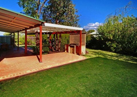 Rosewood Cottage - Northern Rivers Accommodation 3