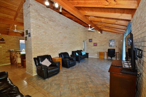 Rossys Retreat - Kalbarri WA - Northern Rivers Accommodation 2