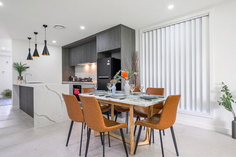 Rousehill 5Br With Pool Near Shopping Centre&Train - Northern Rivers Accommodation 0