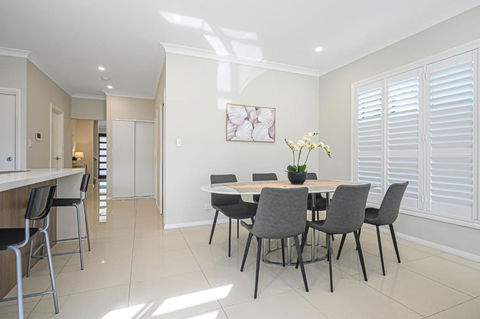 Rousehill Sweet Spacious 4BR Quiet House - Northern Rivers Accommodation 1
