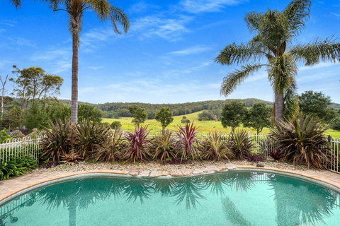 Roxy - A Secluded Luxury Estate Near Berry, Where Serenity Meets Family Comfort - Northern Rivers Accommodation 0