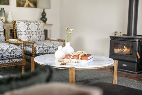 Roxy - A Secluded Luxury Estate Near Berry, Where Serenity Meets Family Comfort - Northern Rivers Accommodation 2