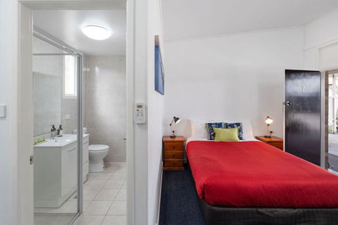 Royal Motel Tenterfield - Northern Rivers Accommodation 1