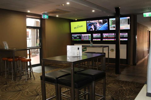 Royal Hotel Orange - Northern Rivers Accommodation 2