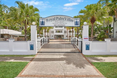 Royal Palm Villas - Northern Rivers Accommodation 2