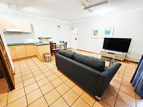 Royal Palm Villas - Northern Rivers Accommodation 0