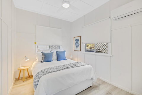 Sage Cottage! CBD Perfection! - Northern Rivers Accommodation 2