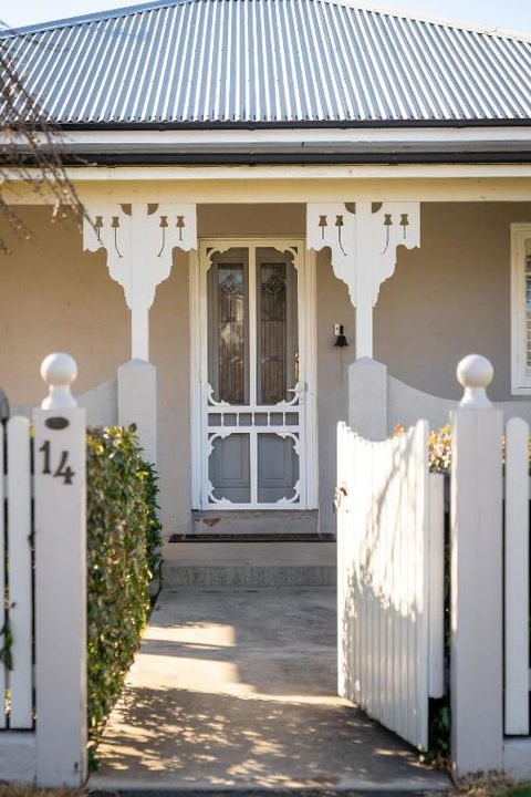 Sampson Cottage - Historic Charm - Northern Rivers Accommodation 0