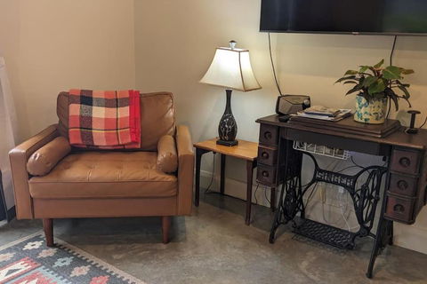 Samsara Farm Cottage - Stunning Hinterland Oasis - Northern Rivers Accommodation 2