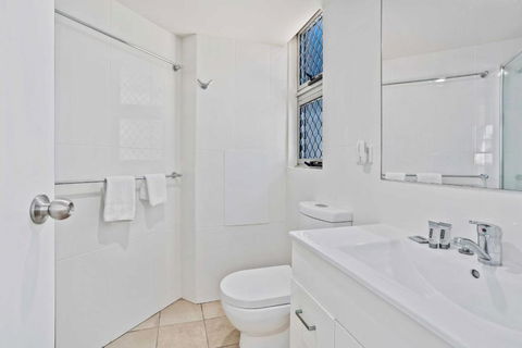 Sandown - Hosted By Burleigh Letting - Northern Rivers Accommodation 2