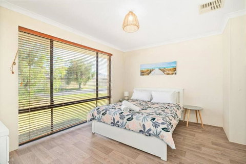 Sandpiper House - Family & Pet Friendly - Northern Rivers Accommodation 3