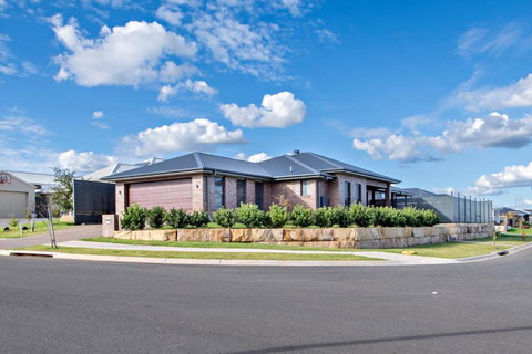 Sandstone - Family Entertainer, Refined Living - Northern Rivers Accommodation 3