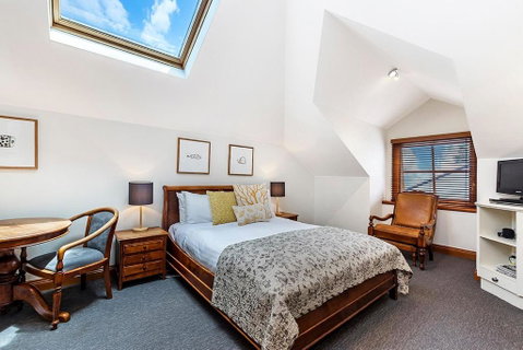 Sandstone Suites - In The Heart Of Port Fairy - Northern Rivers Accommodation 2