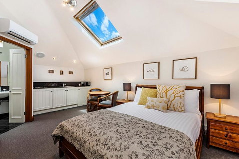 Sandstone Suites - In The Heart Of Port Fairy - Northern Rivers Accommodation 0
