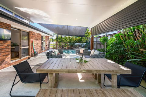 Sandy Dunes Retreat Pet-Friendly Wurtulla Home - Northern Rivers Accommodation 1