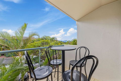 Sapphire Beach Poolside Retreat - Northern Rivers Accommodation 2
