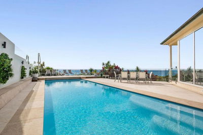 Solitary Views - Sapphire Beach
