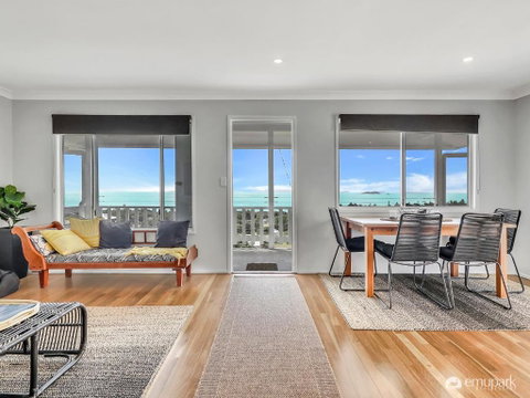 SPECTACULAR EMU PARK GET AWAY! - Northern Rivers Accommodation 2