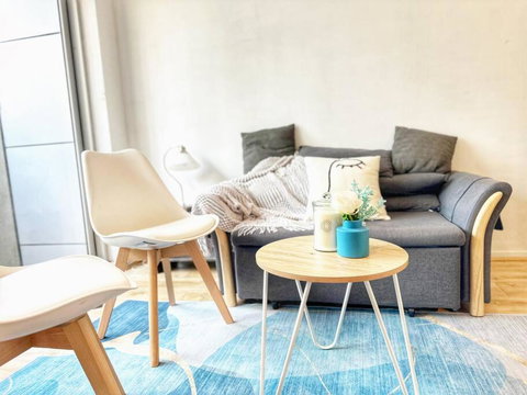 SS601 - 1 BR Carlton Oasis With Balcony, Central Location - Northern Rivers Accommodation 1