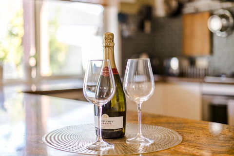 StayAU Family Home Comfort In Caroline Springs - Northern Rivers Accommodation 1