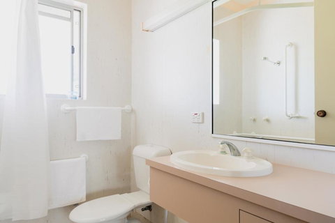 Tarcutta Retreat - Northern Rivers Accommodation 2