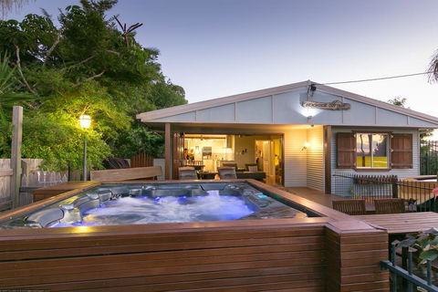 Beachside Cottages - Northern Rivers Accommodation 0