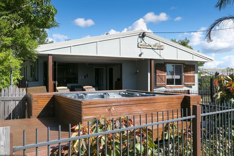 Beachside Cottages - Northern Rivers Accommodation 1