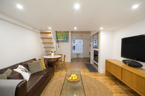 Beachside Luxury Loft Apartment - Northern Rivers Accommodation 1