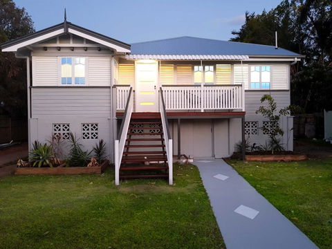 Beautiful Queenslander - Northern Rivers Accommodation 0