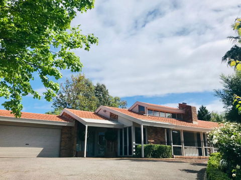 Beautiful Resort Retreat Villa In The Yarra Valley - Entertainer's Delight - Northern Rivers Accommodation 2
