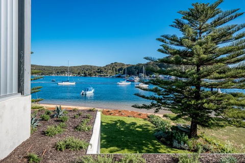 Beauty On Booker Bay - Northern Rivers Accommodation 1