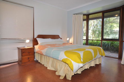 BEECHWOOD - SURF SIDE - Northern Rivers Accommodation 1