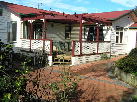 Belle Cottage - Northern Rivers Accommodation 0